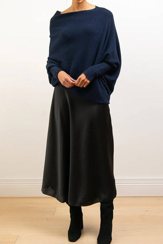 Solid Crew Neck Long Sleeve Top