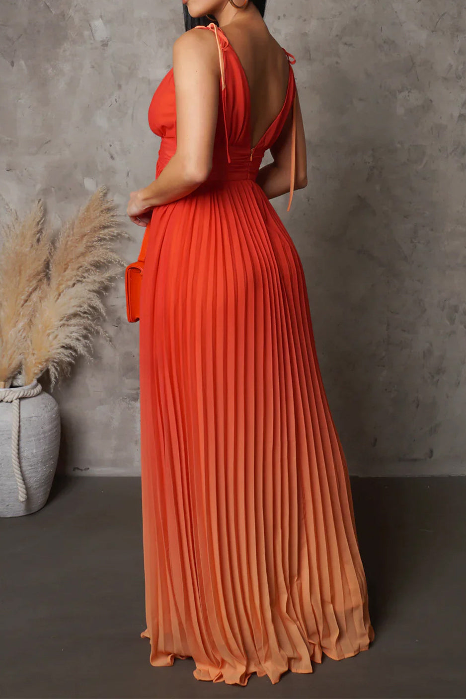 Sleeveless V-neck Pleated Maxi Dress