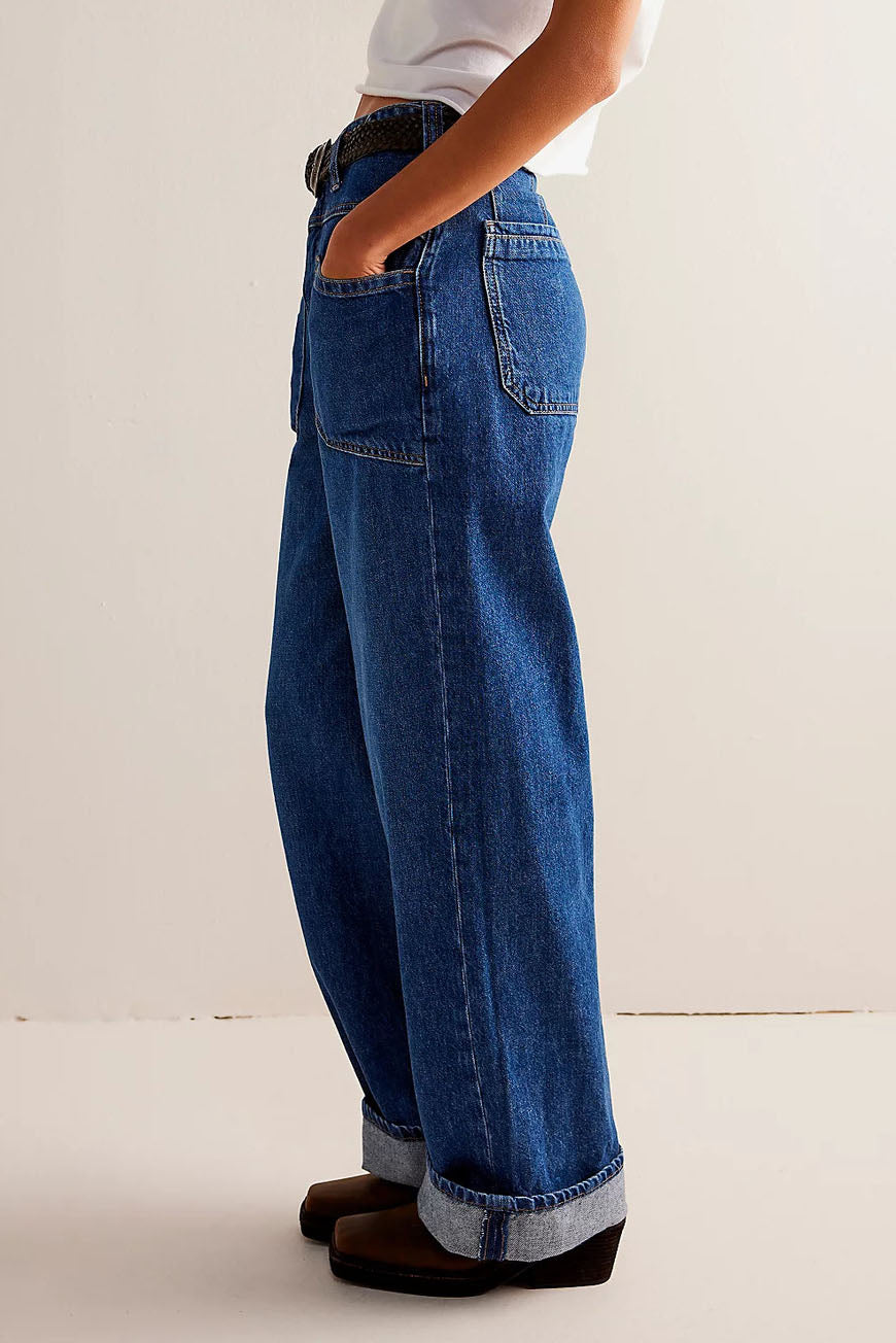 Classic Mid-Rise Comfort Jeans