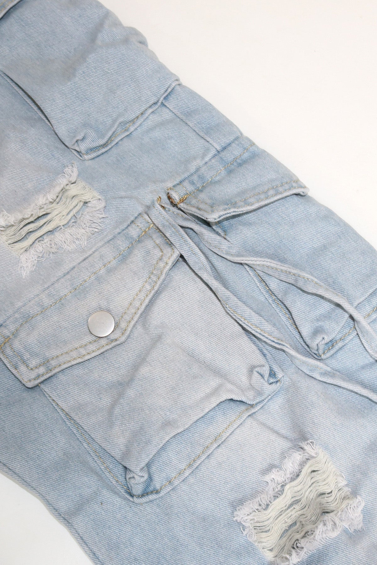 Distressed Cargo Jeans with Multi Pockets