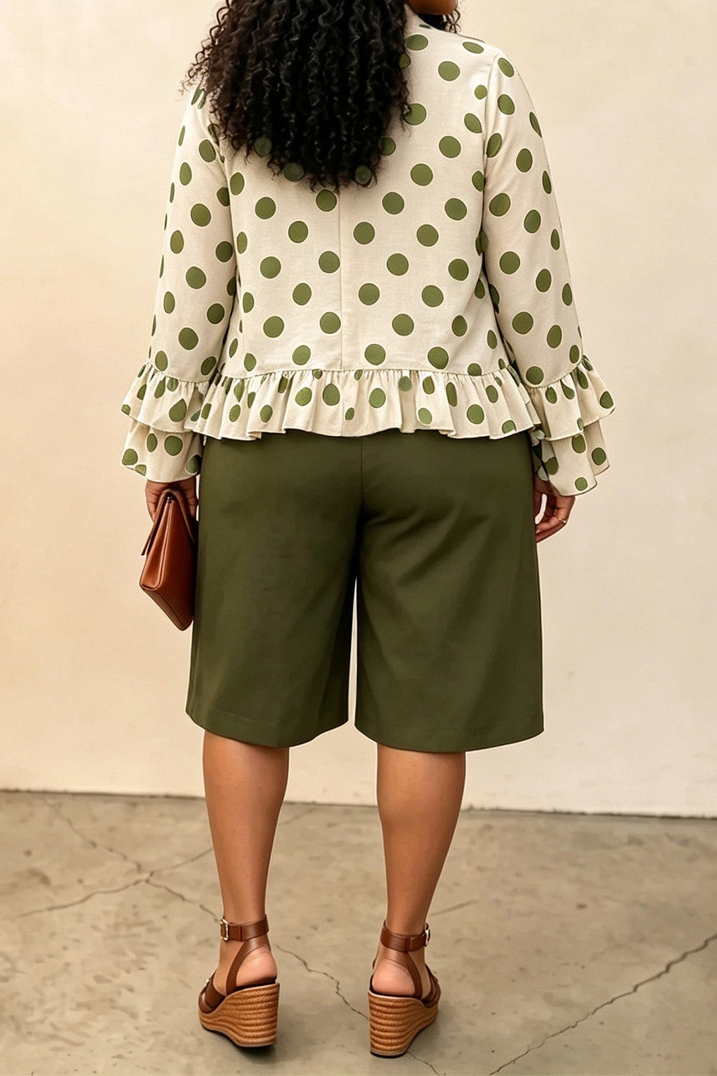 Plus Size Polka Dot Top & Capri Pants Set