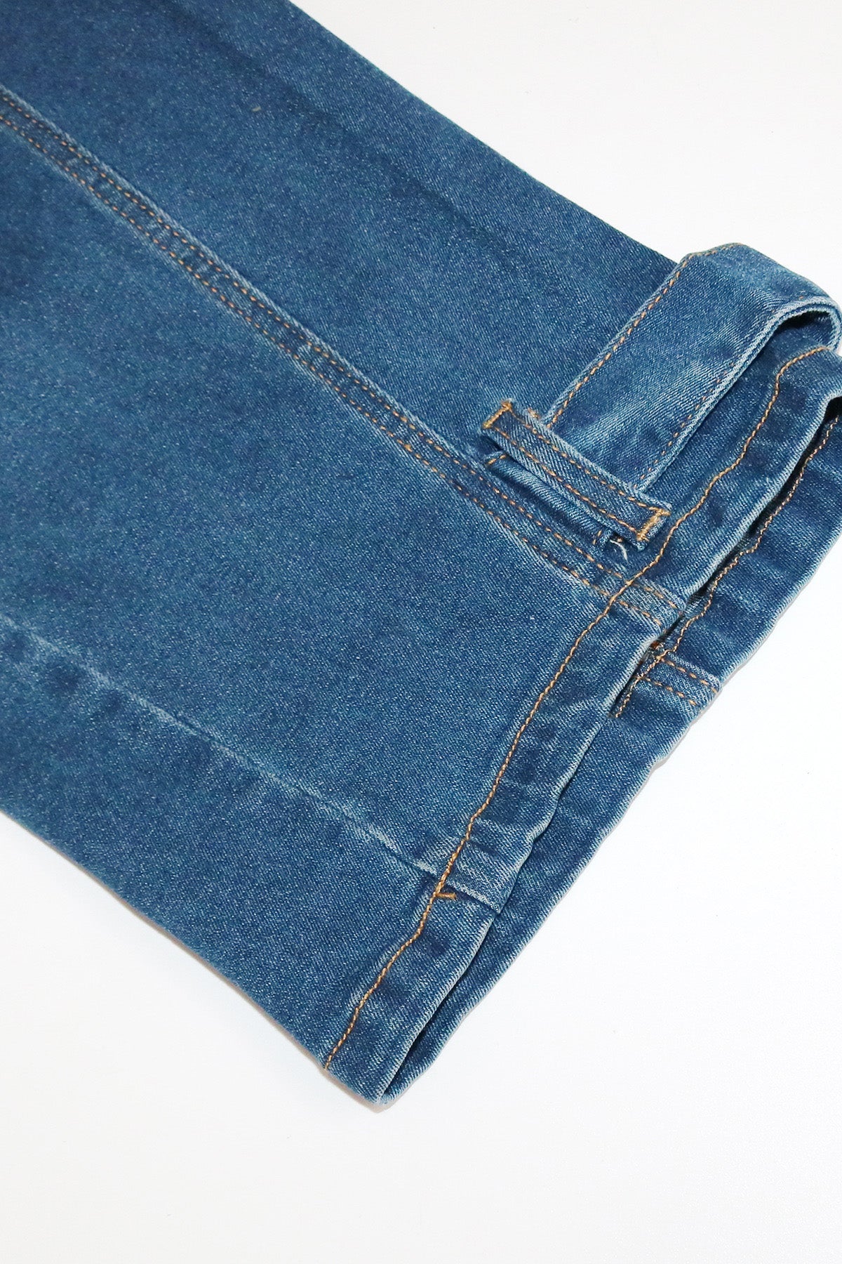Loose Straight Jeans