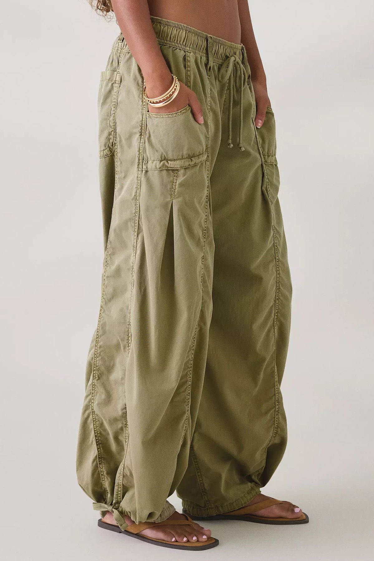 Wide Leg Drawstring Parachute Pant