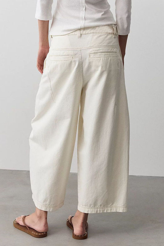 Cropped Wide-Leg Jeans