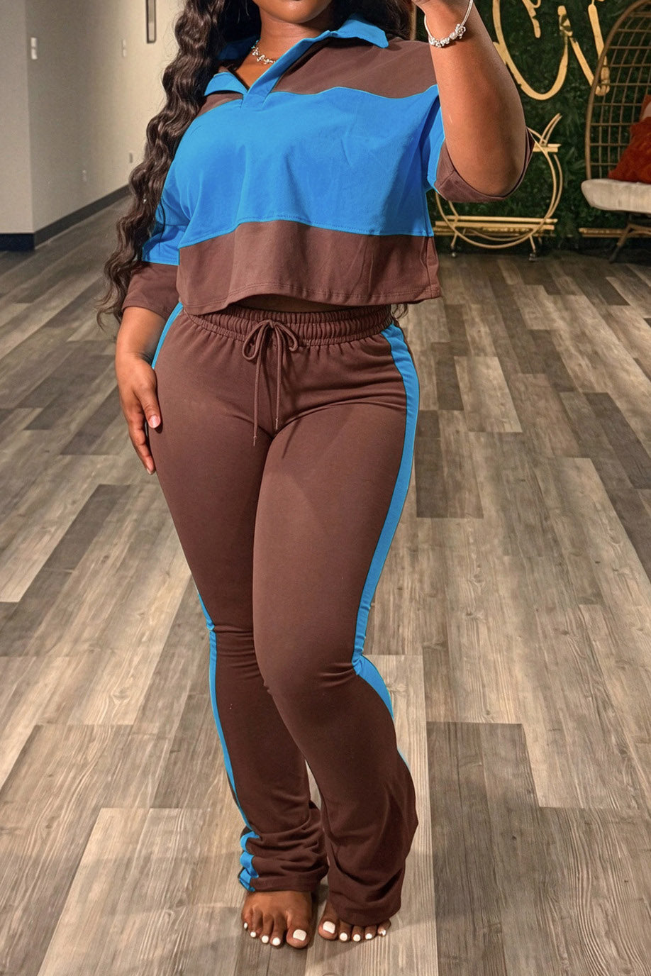 Colorblock Cropped Polo & Flare Pants Set