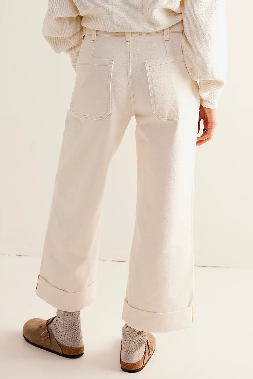 Classic Mid-Rise Comfort Jeans