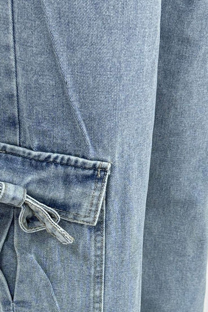 Low Rise Wide Leg Cargo Jeans