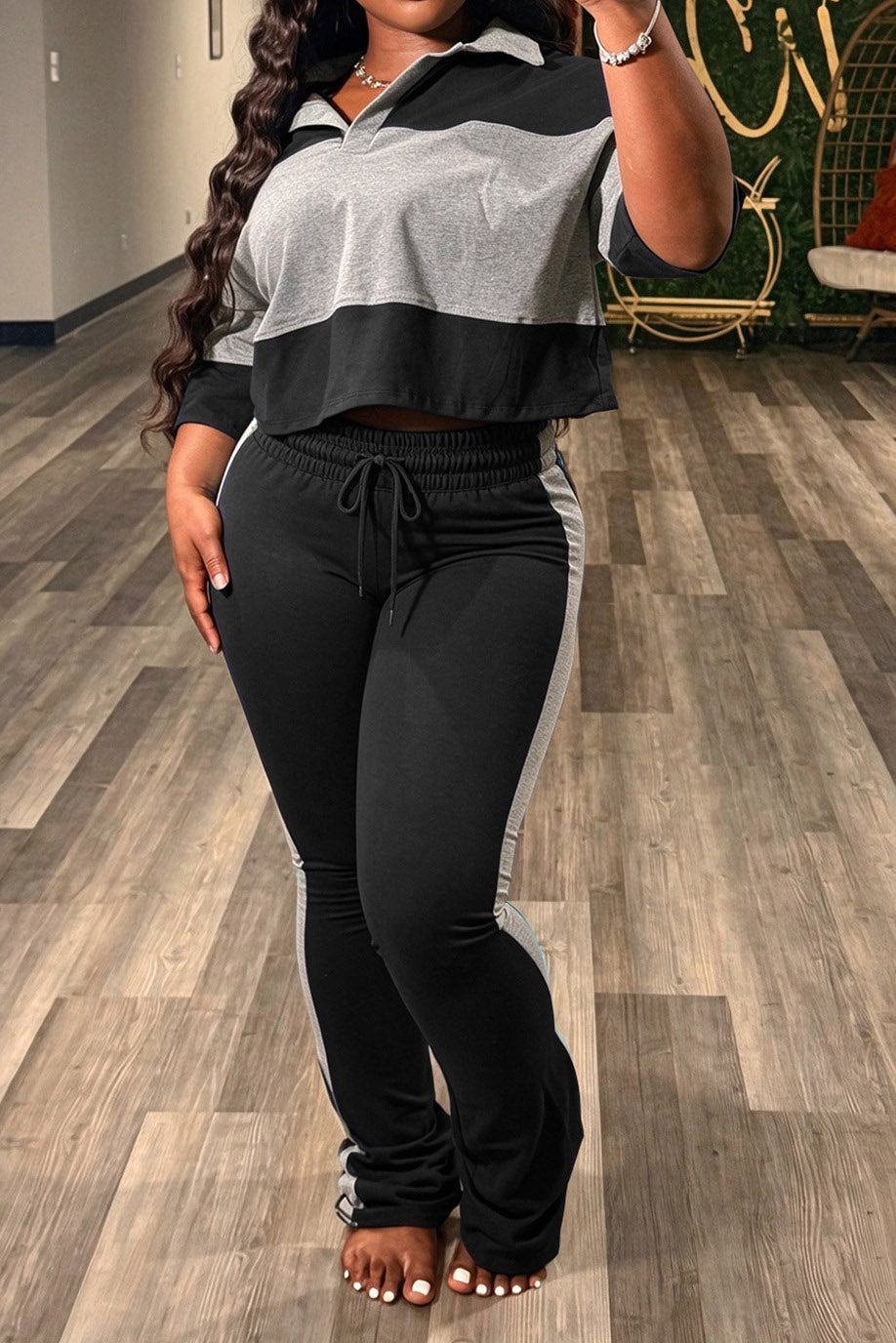 Colorblock Cropped Polo & Flare Pants Set