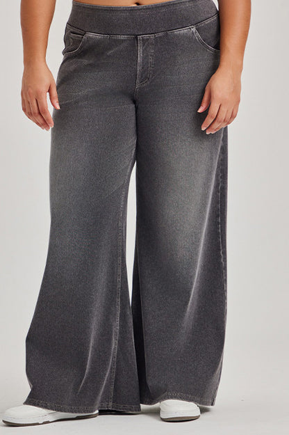Curvy High-Stretch Wide Leg Pull-On Jeans