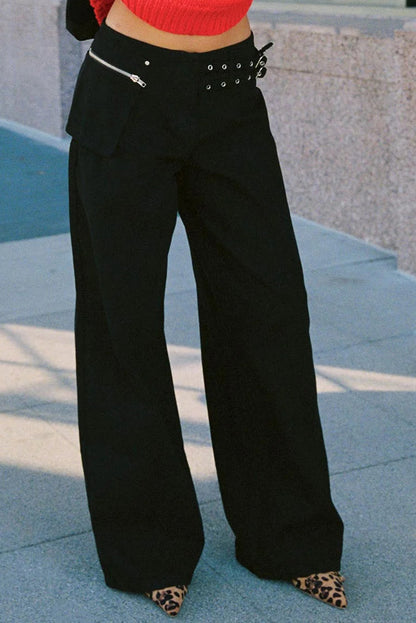 Low-Rise Wide-Leg Cargo Jeans