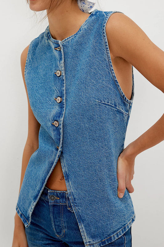 Slim Fit Buttoned Sleeveless Denim Vest