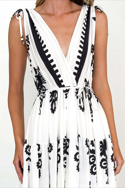 Bohemian Floral Print V-Neck Maxi Dress
