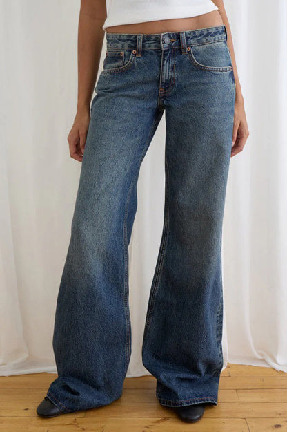 Low Rise Relaxed Wide Leg Jeans