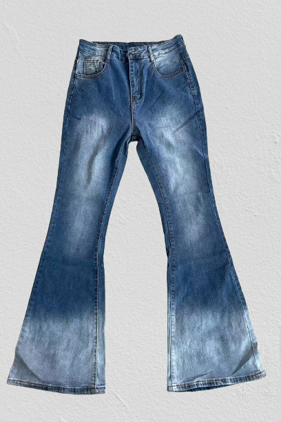 Pocketed Button Straight Jeans