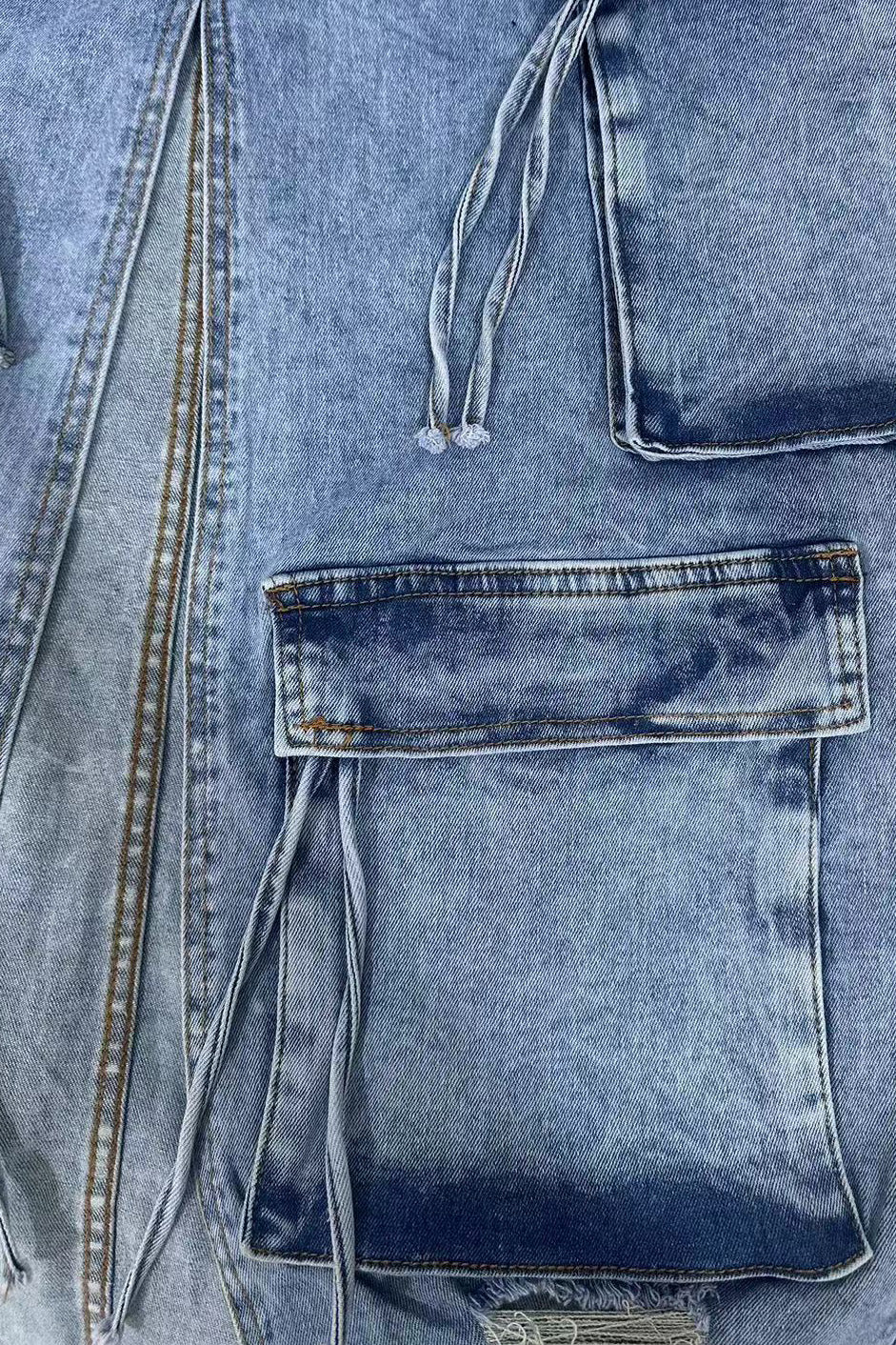 Slit Ripped Pocket Cargo Denim Skirt