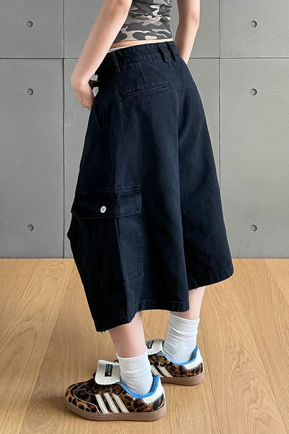 Baggy Cargo Capri Jeans with Utility Pockets