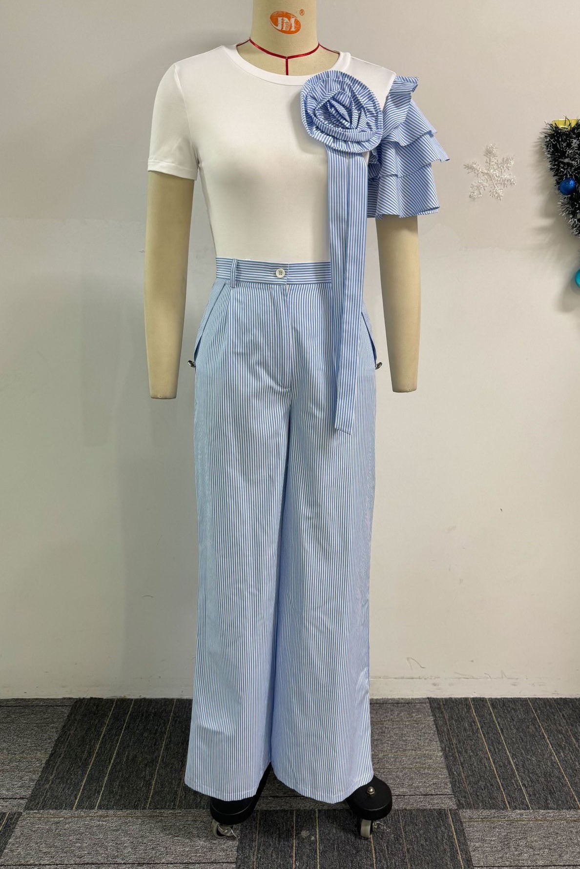 Single Ruffle Sleeve T-Shirt Striped Pants Set